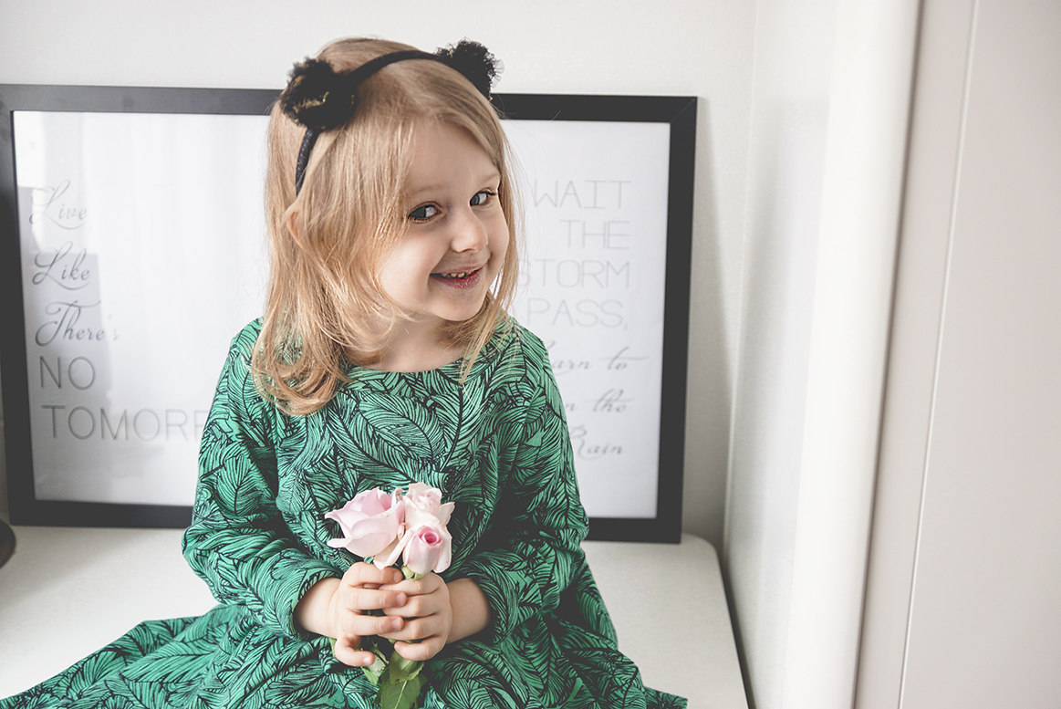 Birdie Dress Green Father, sukienka dla dziewczynki, moda dziecięca, moda dla dzieci