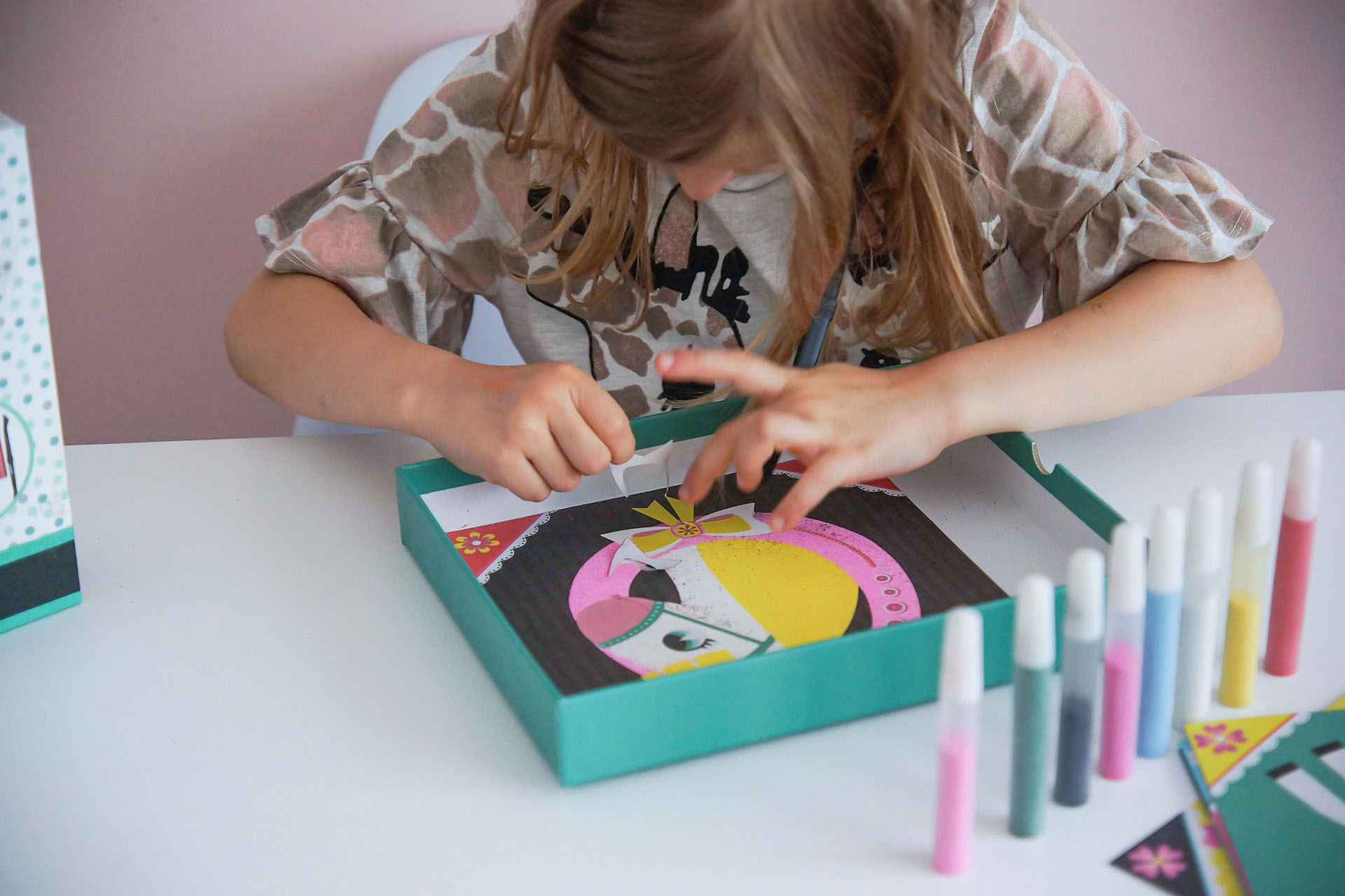 Zestawy artystyczne dla dzieci pomysł na prezent dla małego artysty