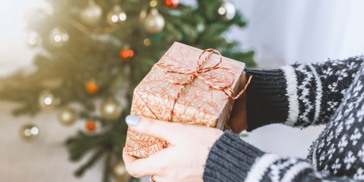 Jak kupuję prezenty last minute + sprawdzone pomysły na prezent dla Niego, dla Niej, do domu & gadżety dla dziecka