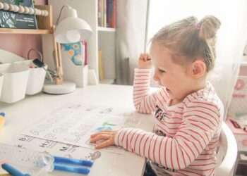 Jak nauczyć dziecko liter i cyfr? Pomocne wskazówki