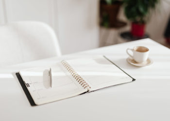 Jak zacząć odgracanie domu i pozbyć się zbędnych rzeczy z mieszkania?