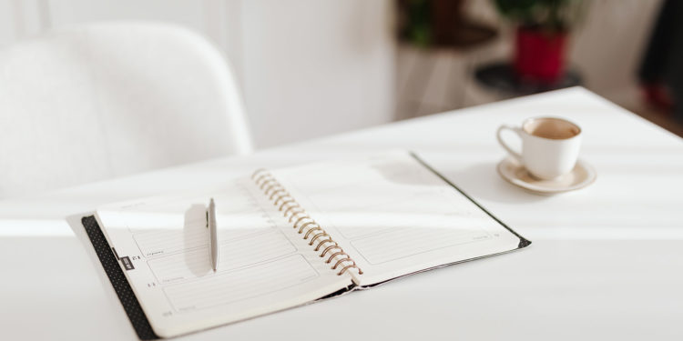 Jak zacząć odgracanie domu i pozbyć się zbędnych rzeczy z mieszkania?